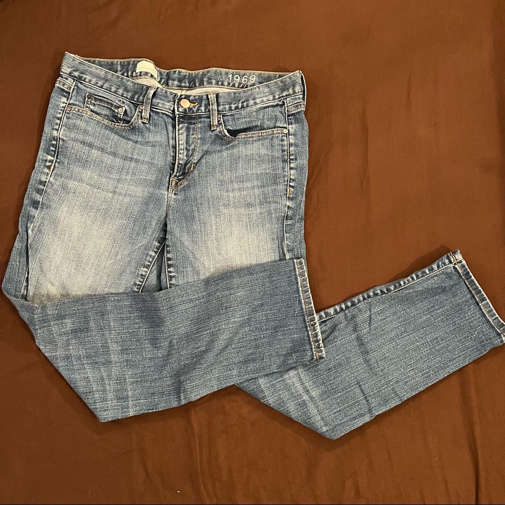 Gap 1969 Sexy Boyfriend Distressed Jeans